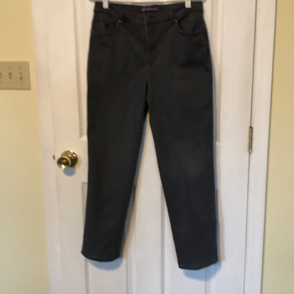 Grey Gloria Vanderbilt Amanda Jeans 12S